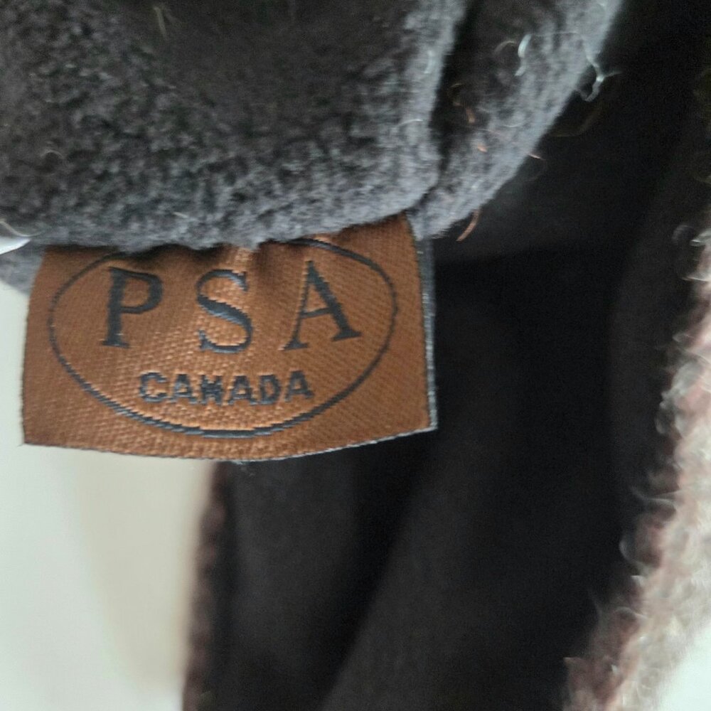PSA Canada wool knitted hat with fleece lining. - Picture 5 of 6